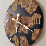 Ahşap epoksi duvar saati çap 50 cm, zeytin ağacı ve Siyah, el yapımı