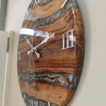 Ahşap epoksi duvar saati çap 42.5 cm, Kestane ağacı ve Gümüş Sedef, el yapımı