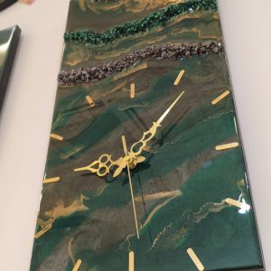 Epoksi kaplama duvar saati 30x60 cm, Yeşil & Gold, el yapımı MDF Epoksi kaplama