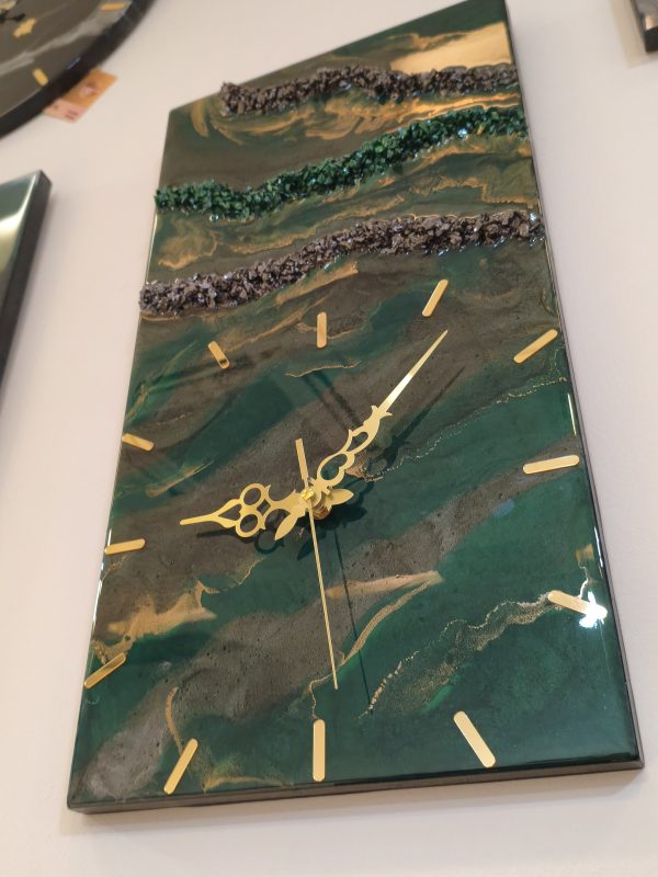 Epoksi kaplama duvar saati 30x60 cm, Yeşil & Gold, el yapımı MDF Epoksi kaplama