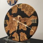 Ahşap epoksi duvar saati çap 50 cm, zeytin ağacı ve Siyah, el yapımı