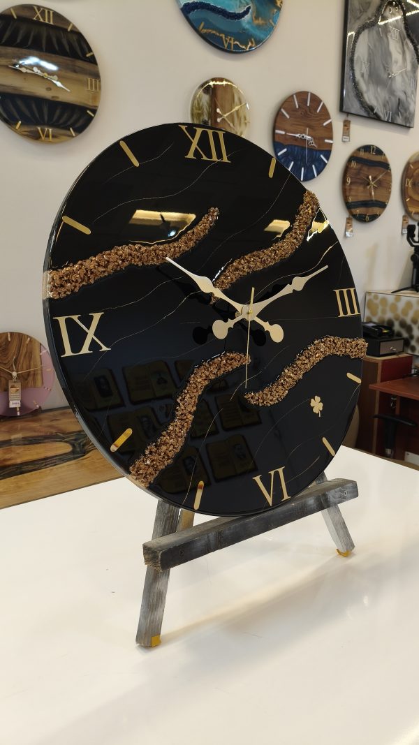 Siyah Altın Epoksi Duvar Saati 60 cm – El Yapımı Lüks Modern Dekoratif Salon Saati