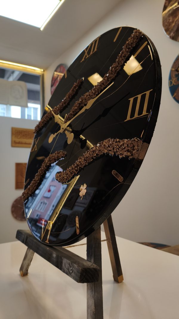 Siyah Altın Epoksi Duvar Saati 60 cm – El Yapımı Lüks Modern Dekoratif Salon Saati